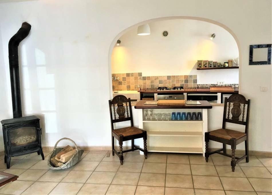 La Maison Vigne Vierge Lagrasse Eksteriør bilde